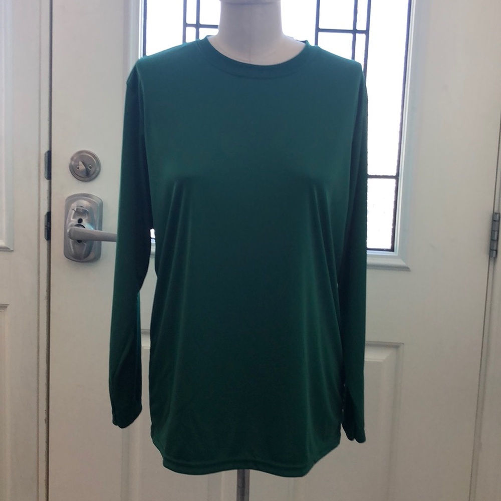 NWOT-  A4 MENS LS ATHLETIC TEE